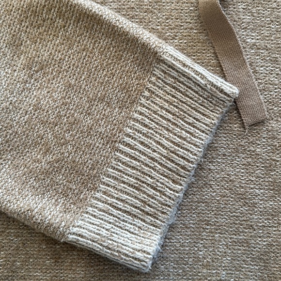 ‘ruby moon’ beige/ivory hooded sweater, size medium - Picture 2 of 7